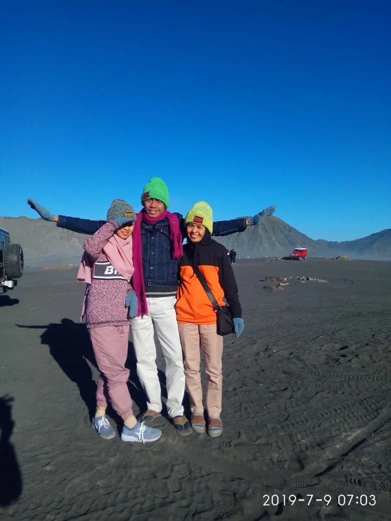 Momen perjalanan 3 dr. Lale Srigading Udayanti
