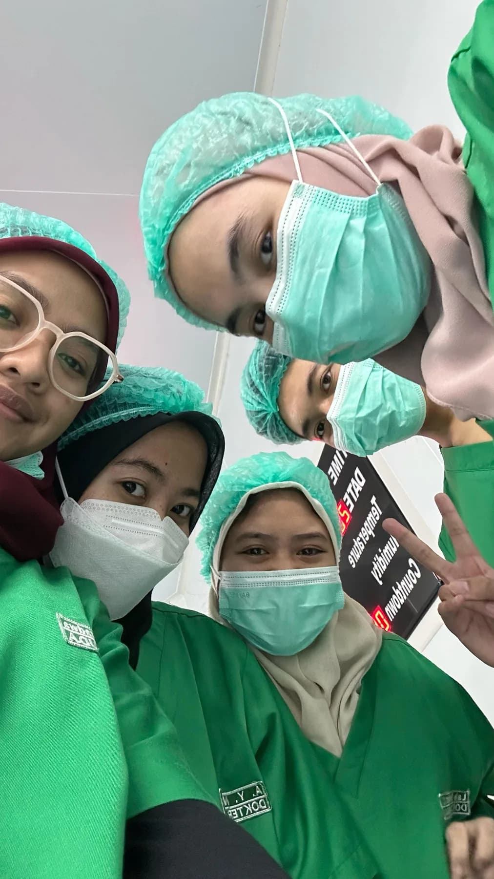 Momen perjalanan 8 dr. Lale Srigading Udayanti