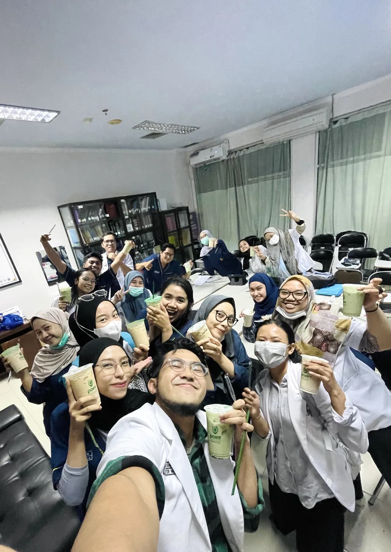 Momen perjalanan 1 dr. Raisa Astasia