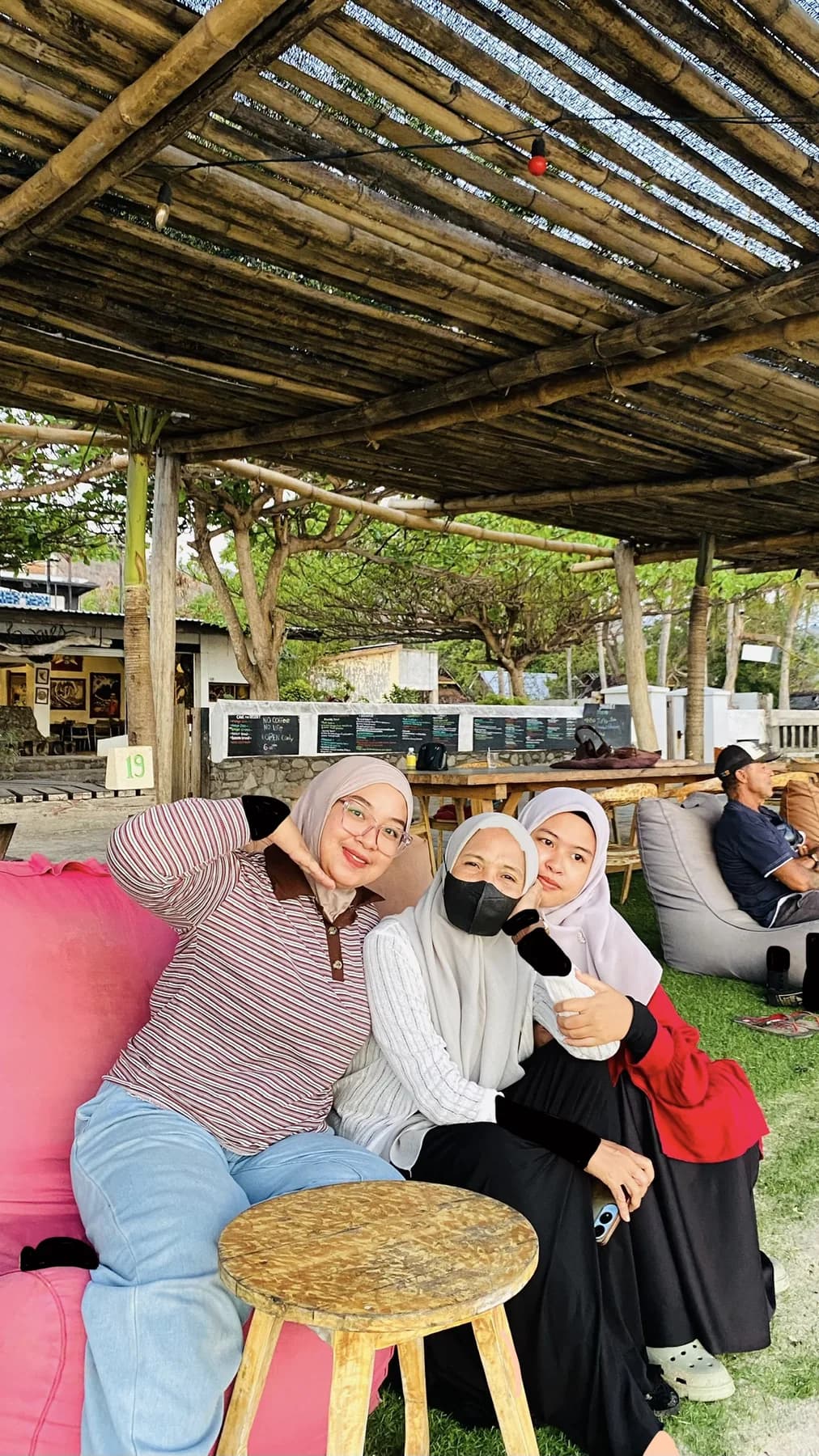 Momen perjalanan 2 dr. Indri Setiawati